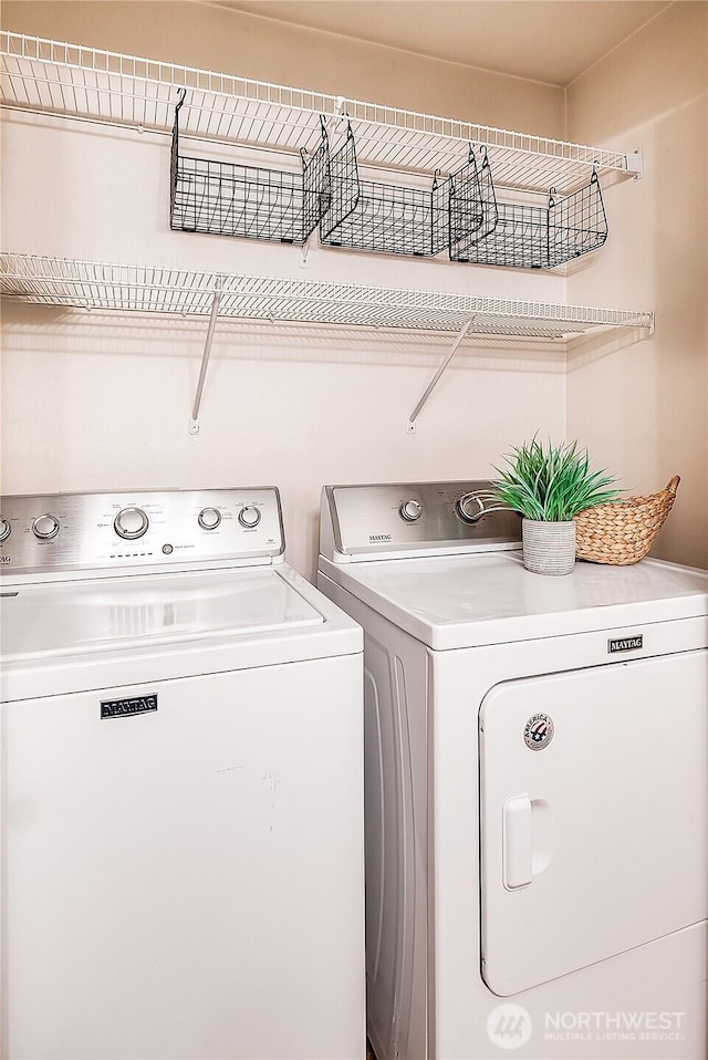 21305 50th Ave W Unit B2, Mountlake Terrace, WA 98043 - laundry area with washer and dryer