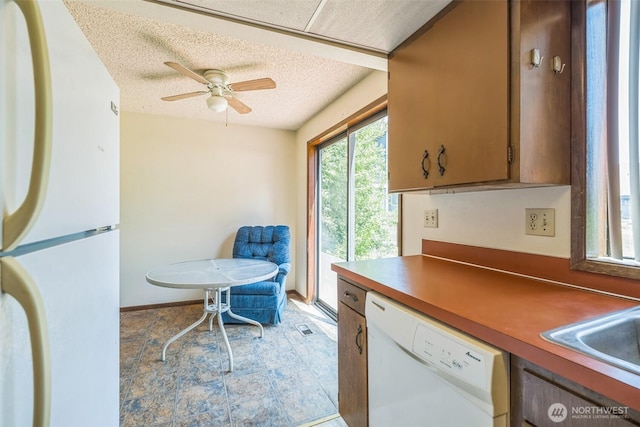 238 NE Damson Pl, College Place, WA 99324 - office space with a ceiling fan and a textured ceiling