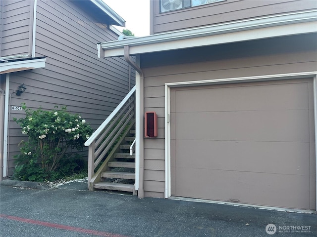 8407 18th Ave W Unit 4-103, Everett, WA 98204 - view of garage