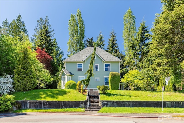 3722 Oakes Ave, Everett, WA 98201 - view of front facade with stairs and a front lawn