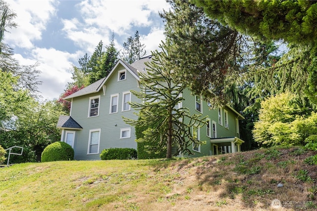 3722 Oakes Ave, Everett, WA 98201 - view of side of property with a yard