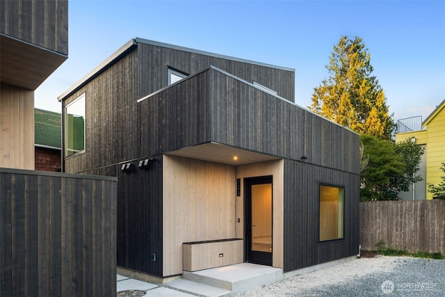 926 23rd Ave, Seattle, WA 98122 - view of front of house