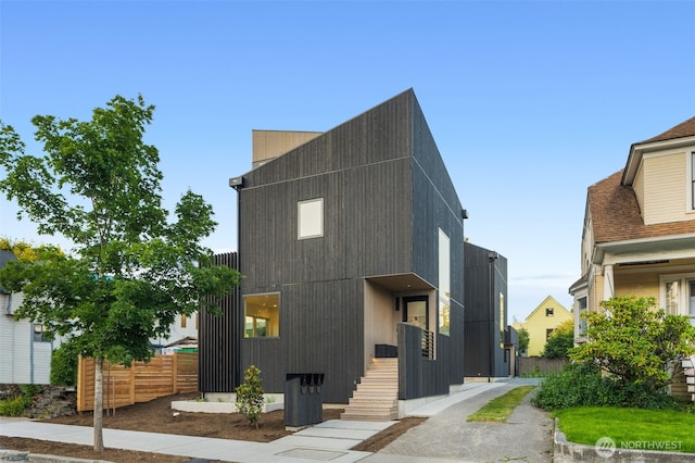 926 23rd Ave, Seattle, WA 98122 - view of contemporary home