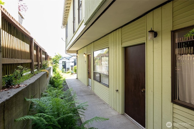 3421 23rd Ave W, Seattle, WA 98199 - entrance to property