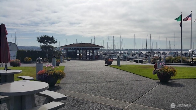 9540 Semiahmoo Pkwy Unit J-11, Blaine, WA 98230 - view of property's community with a lawn