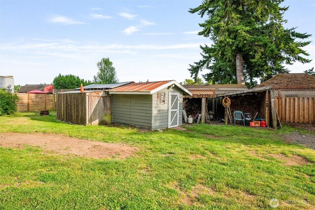 2991 Main St, Custer, WA 98240 - fenced backyard featuring a storage shed