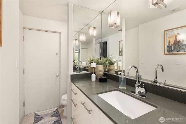 5438 E Mercer Way, Mercer Island, WA 98040 - bathroom featuring vanity and tile patterned flooring