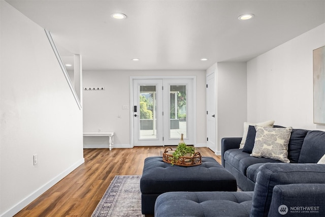 1424 E 36th Ln, Bellingham, WA 98226 - living area with recessed lighting and wood finished floors