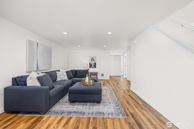 1424 E 36th Ln, Bellingham, WA 98226 - living area featuring wood finished floors and recessed lighting