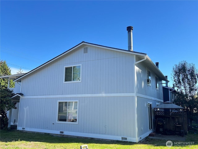 402 4th St SE, Auburn, WA 98002 - view of side of home with crawl space and a yard