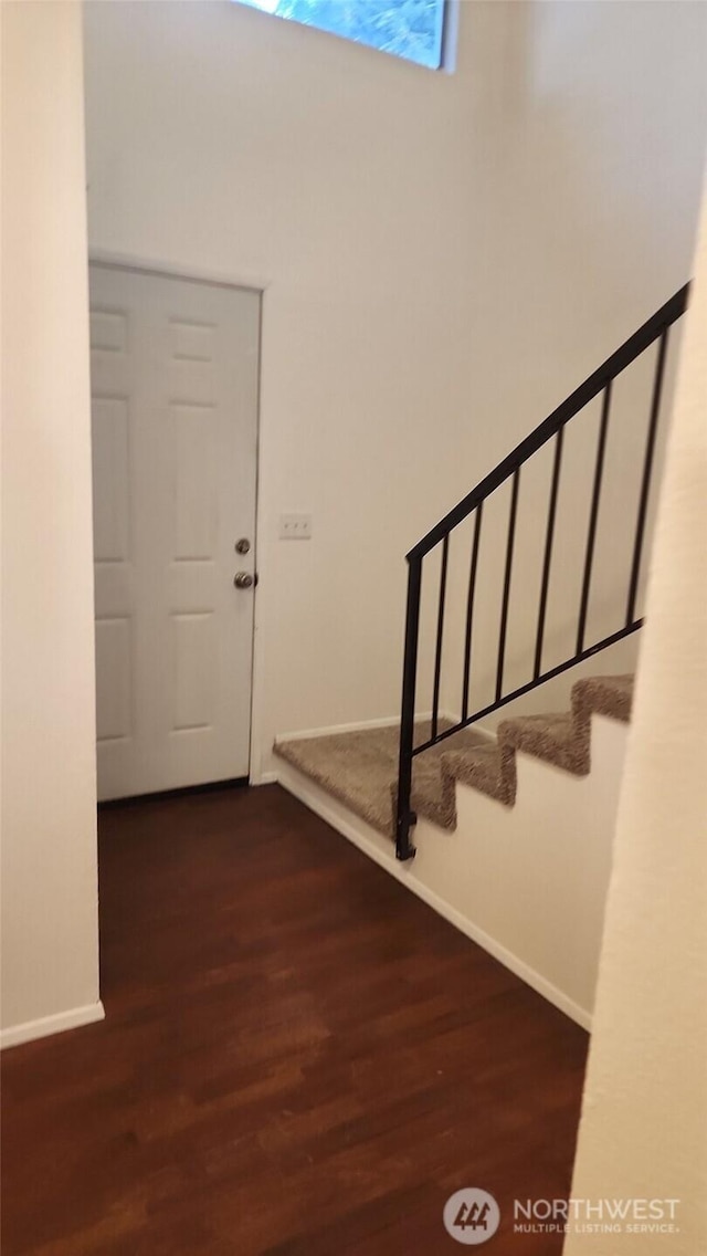 402 4th St SE, Auburn, WA 98002 - entryway featuring wood finished floors and stairway