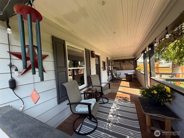 416 Cedar St S, Omak, WA 98841 - view of porch