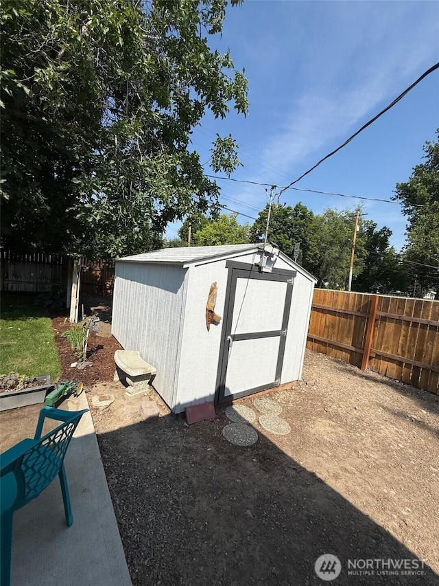 416 Cedar St S, Omak, WA 98841 - view of shed featuring a fenced backyard