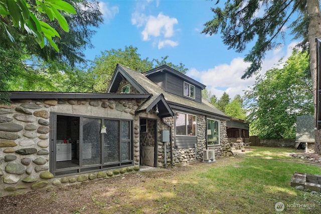 8038 S Ainsworth Ave, Tacoma, WA 98408 - back of house with stone siding