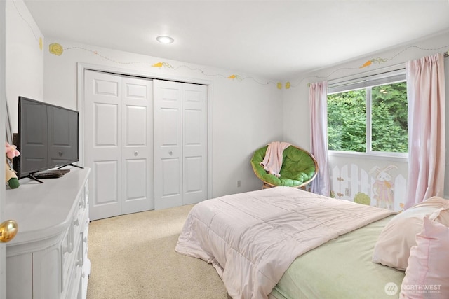 14809 283rd Pl NE, Duvall, WA 98019 - bedroom featuring light colored carpet, a closet, and recessed lighting