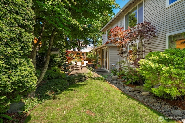 6703 Marshall Ave SE, Auburn, WA 98092 - view of yard with a patio area