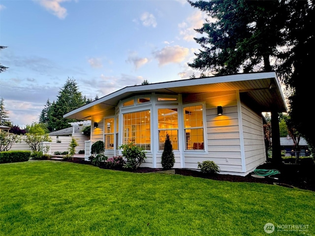 19807 80th Pl W, Edmonds, WA 98026 - view of front of property featuring a front lawn