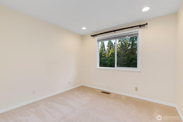11404 NE 103rd St, Kirkland, WA 98033 - spare room featuring light colored carpet and recessed lighting