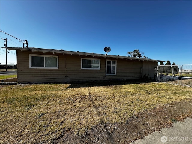438 Biggs Dr, Moses Lake, WA 98837 - view of property exterior