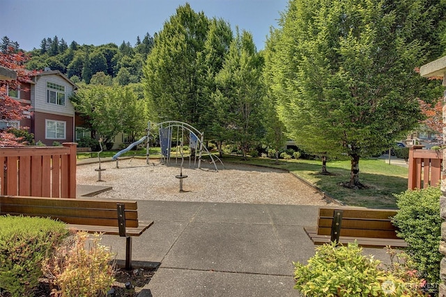 15325 SE 155th Pl Unit Q2, Renton, WA 98058 - view of community jungle gym