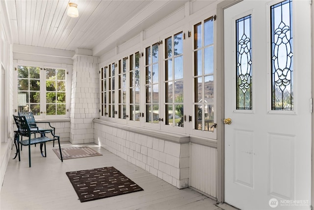 216 4th St E, Tonasket, WA 98855 - sunroom / solarium featuring wood ceiling