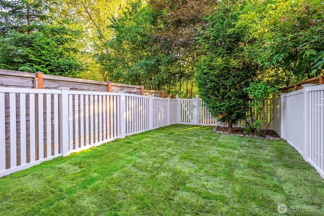 5955 Delridge Way SW, Seattle, WA 98106 - view of fenced backyard