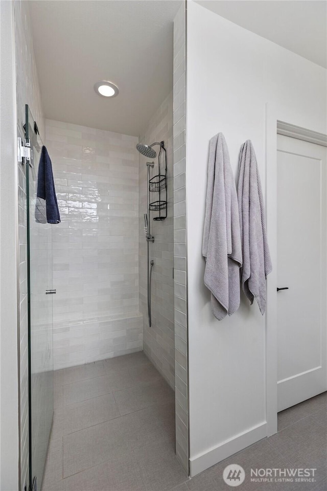 3418 23rd Ave W, Seattle, WA 98199 - bathroom with tiled shower