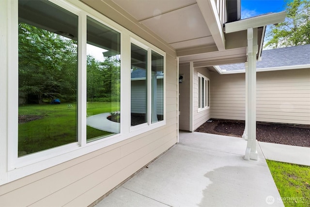 281 Shallow Shore Rd, Bellingham, WA 98229 - view of patio / terrace