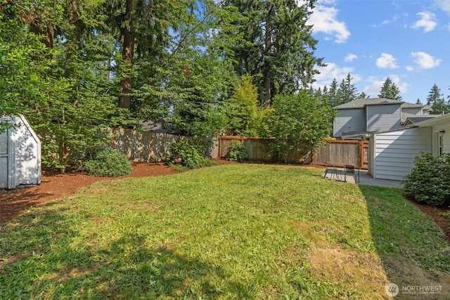 13523 23rd Pl NE, Seattle, WA 98125 - fenced backyard featuring a shed