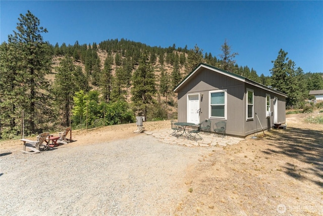 968 Cagle Gulch Rd, Chelan, WA 98816 - view of front of home with a wooded view