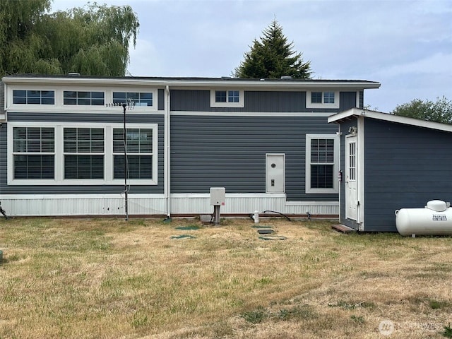 20 Golden Sands Pl, Sequim, WA 98382 - rear view of property featuring a yard