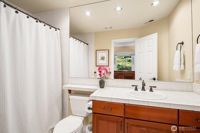 24817 NE 20th St, Sammamish, WA 98074 - bathroom featuring vanity, recessed lighting, and curtained shower