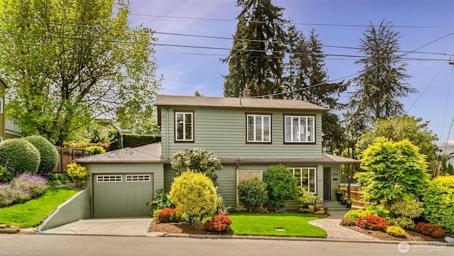 10218 NE 65th St, Kirkland, WA 98033 - traditional-style home with driveway and an attached garage
