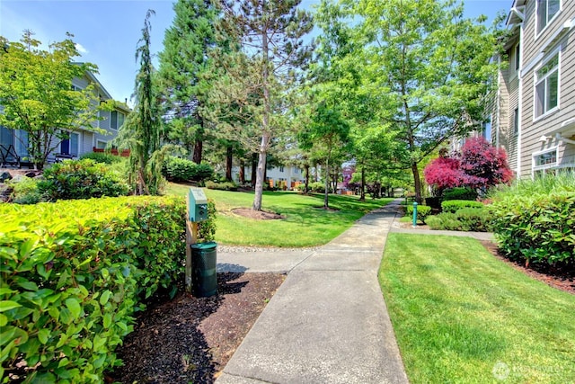14007 69th Dr SE Unit W2, Snohomish, WA 98296 - view of property's community featuring a yard and a residential view