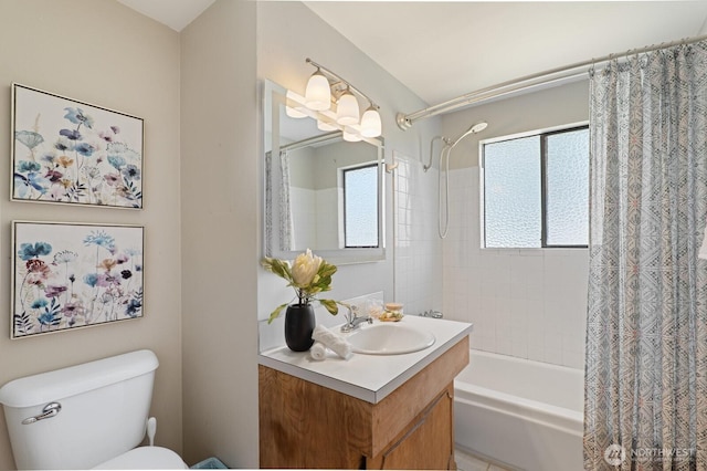 8815 221st Pl SW, Edmonds, WA 98026 - bathroom with vanity and shower / tub combo