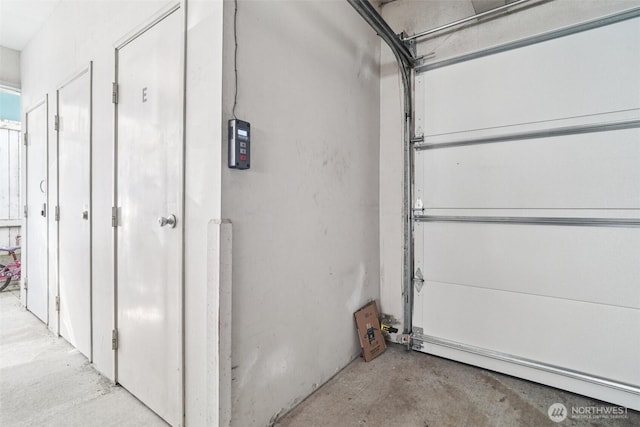 7000 Cleopatra Pl NW Unit 303, Seattle, WA 98117 - view of garage