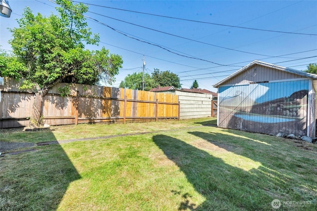 3109 N 7th St, Tacoma, WA 98406 - view of yard featuring a shed