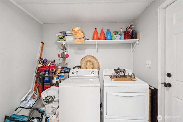 725 37th St SE Unit 36, Auburn, WA 98002 - laundry area with washer and dryer
