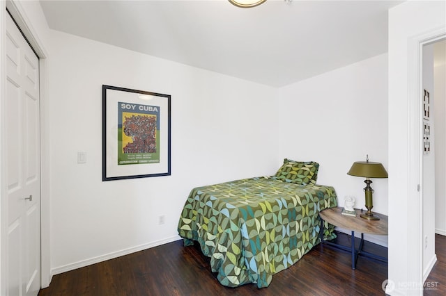 4026 Stone Way N Unit 501, Seattle, WA 98103 - bedroom with wood finished floors and baseboards