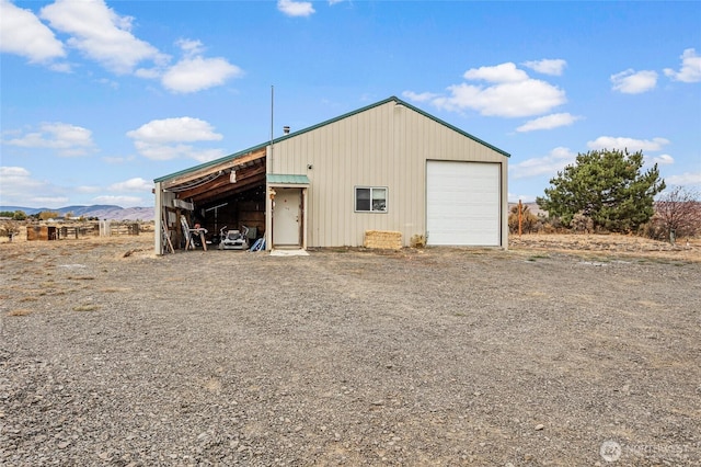 550 Red Tail Rd, Yakima, WA 98908 - view of outbuilding featuring dirt driveway and a mountain view