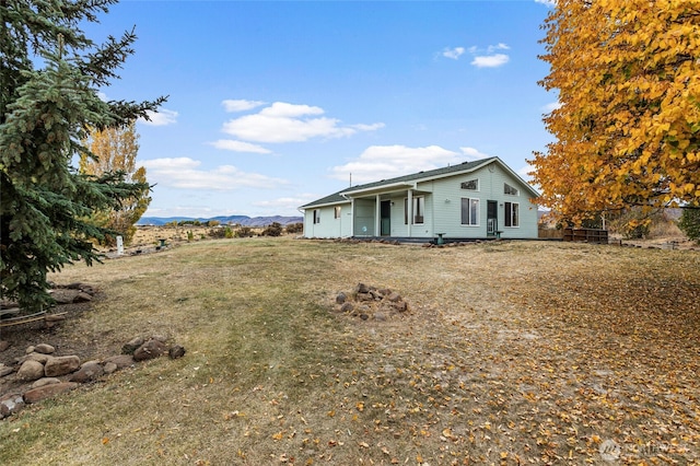 550 Red Tail Rd, Yakima, WA 98908 - rear view of property