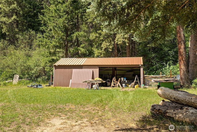 330 Swauk Creek Ln, Cle Elum, WA 98922 - view of pole building with a forest view and a lawn
