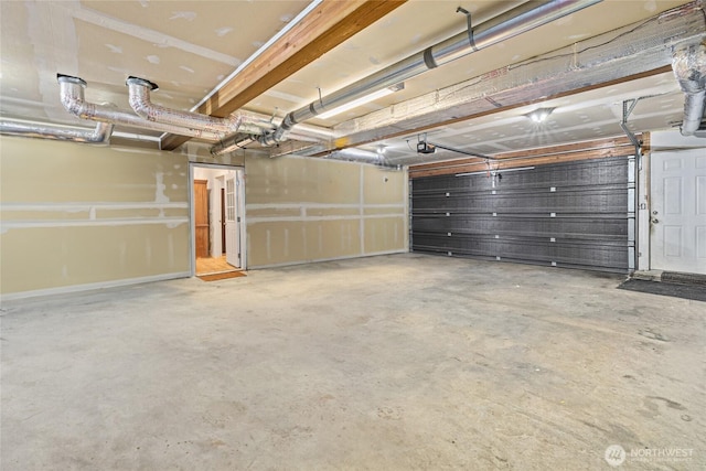 330 Swauk Creek Ln, Cle Elum, WA 98922 - garage with a garage door opener