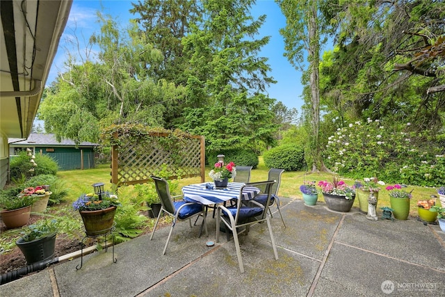 2714 Alderwood Ave, Bellingham, WA 98225 - view of patio featuring outdoor dining space