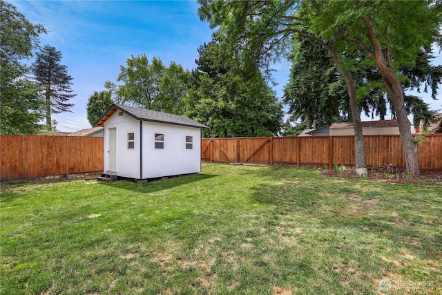 8438 Tacoma Ave S, Tacoma, WA 98444 - fenced backyard with a storage unit