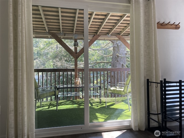 41504 Mountain View Pl E, Gold Bar, WA 98251 - entryway featuring healthy amount of natural light
