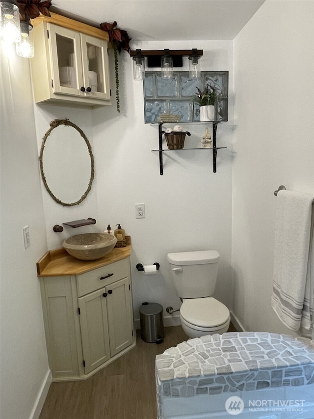 41504 Mountain View Pl E, Gold Bar, WA 98251 - bathroom with wood finished floors and vanity