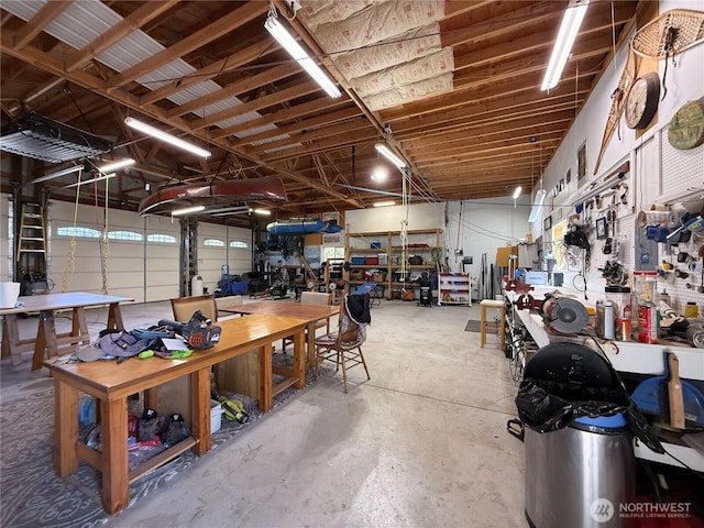 16 River Overlook St, Omak, WA 98841 - garage featuring a workshop area