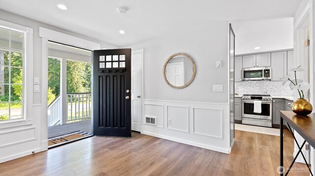 10731 NE 108th St, Kirkland, WA 98033 - photo 14