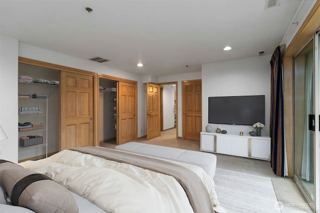 10135 NE 64th St Unit A, Kirkland, WA 98033 - bedroom with recessed lighting